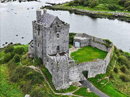 Dunguaire Castle